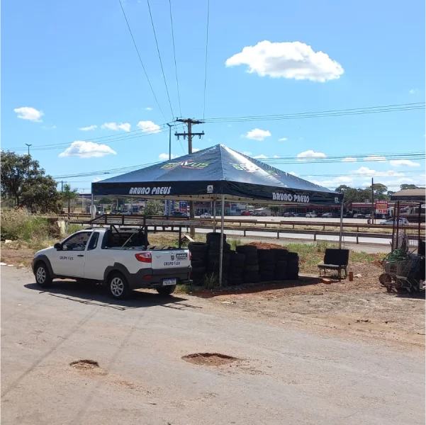 Tenda piramidal personalizada