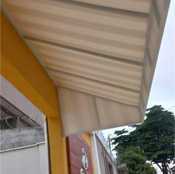 Toldo fixo para comércio